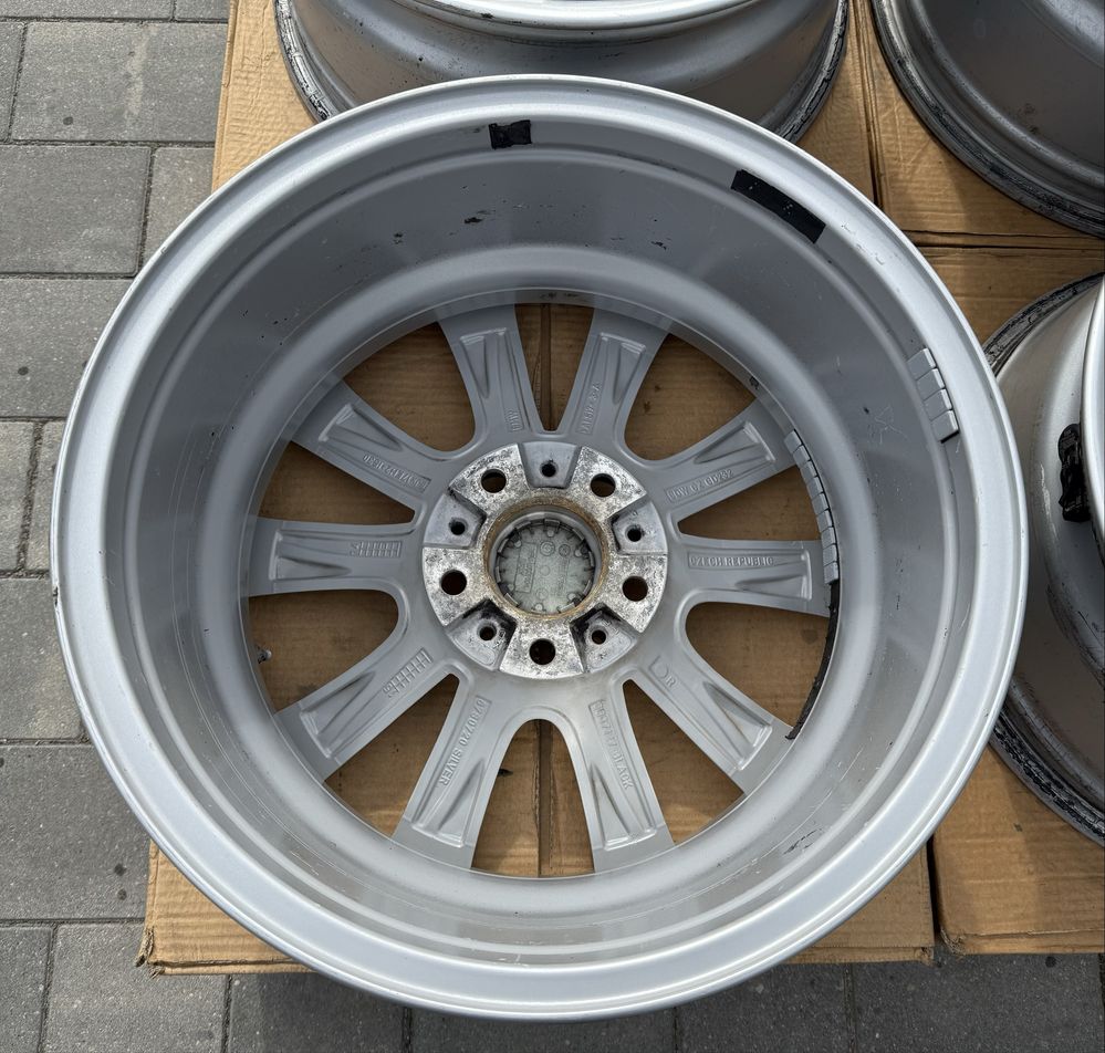 Oryginalne felgi Bmw 17 F10 F11 X1 F25 F26 F30 E60 5x120 et30 czujniki