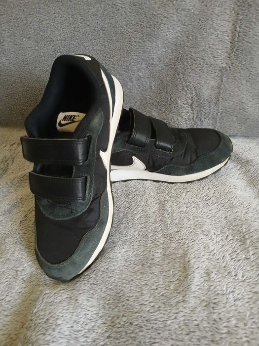 Buty sportowe adidasy Nike rozm. 35