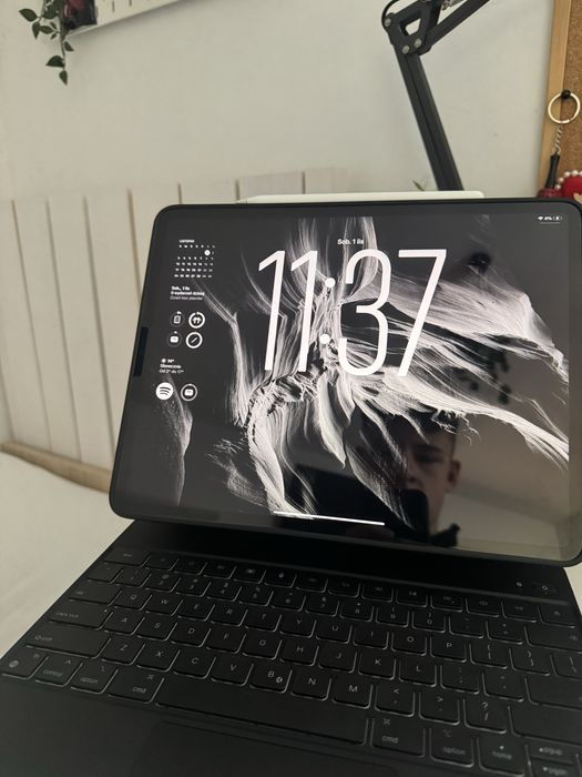 iPad Pro 5 gen (M1) 12,9 cali 128 GB Wi-Fi - stan igła, Apple Pencil