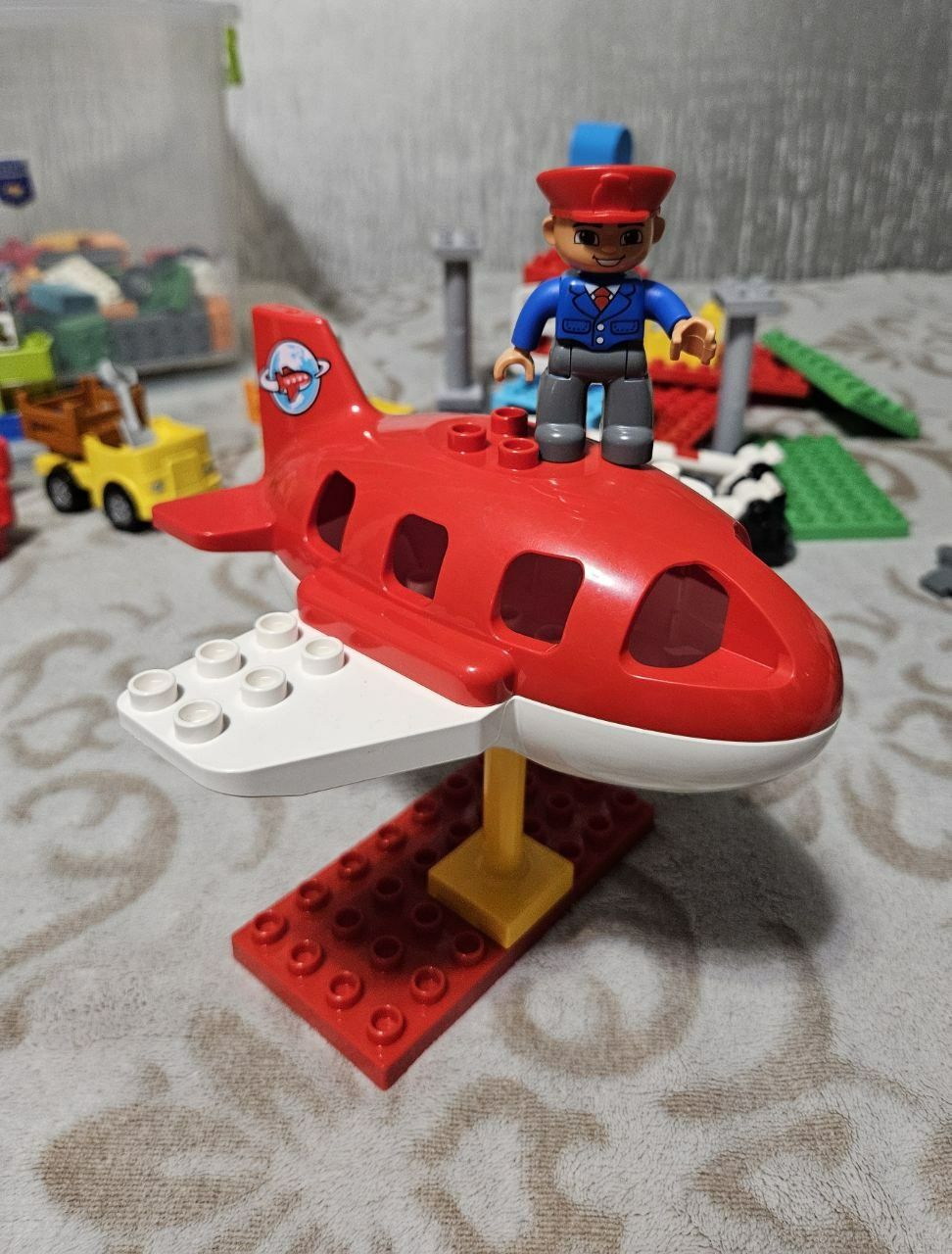 Lego Duplo оригінал Літак Аеропорт пілот