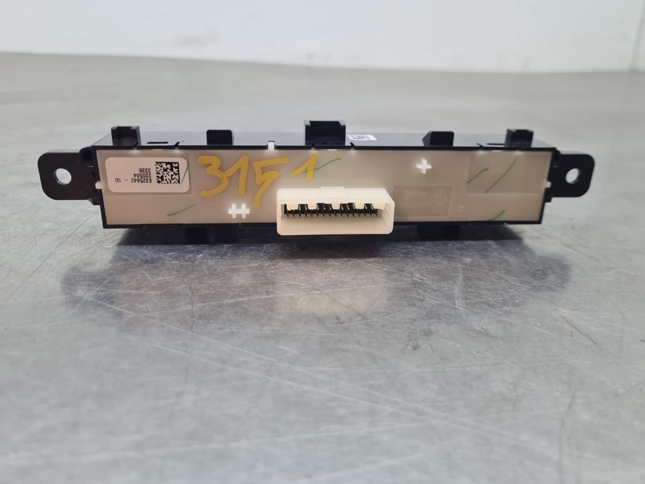 Botão / interruptor 4 piscas DACIA Sandero III