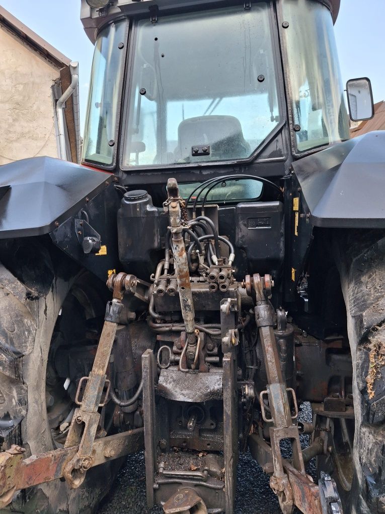 Ciągnik rolniczy Massey Ferguson 8150 A Dynashift