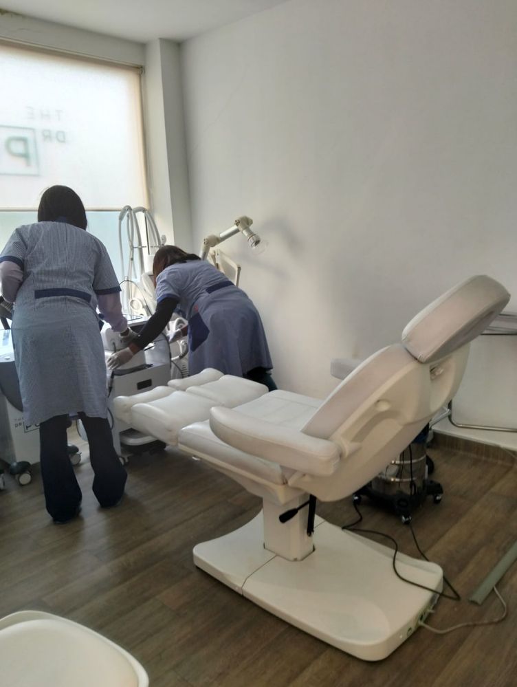 Serviços de Limpezas doméstica e Comercial| Cleaning Services