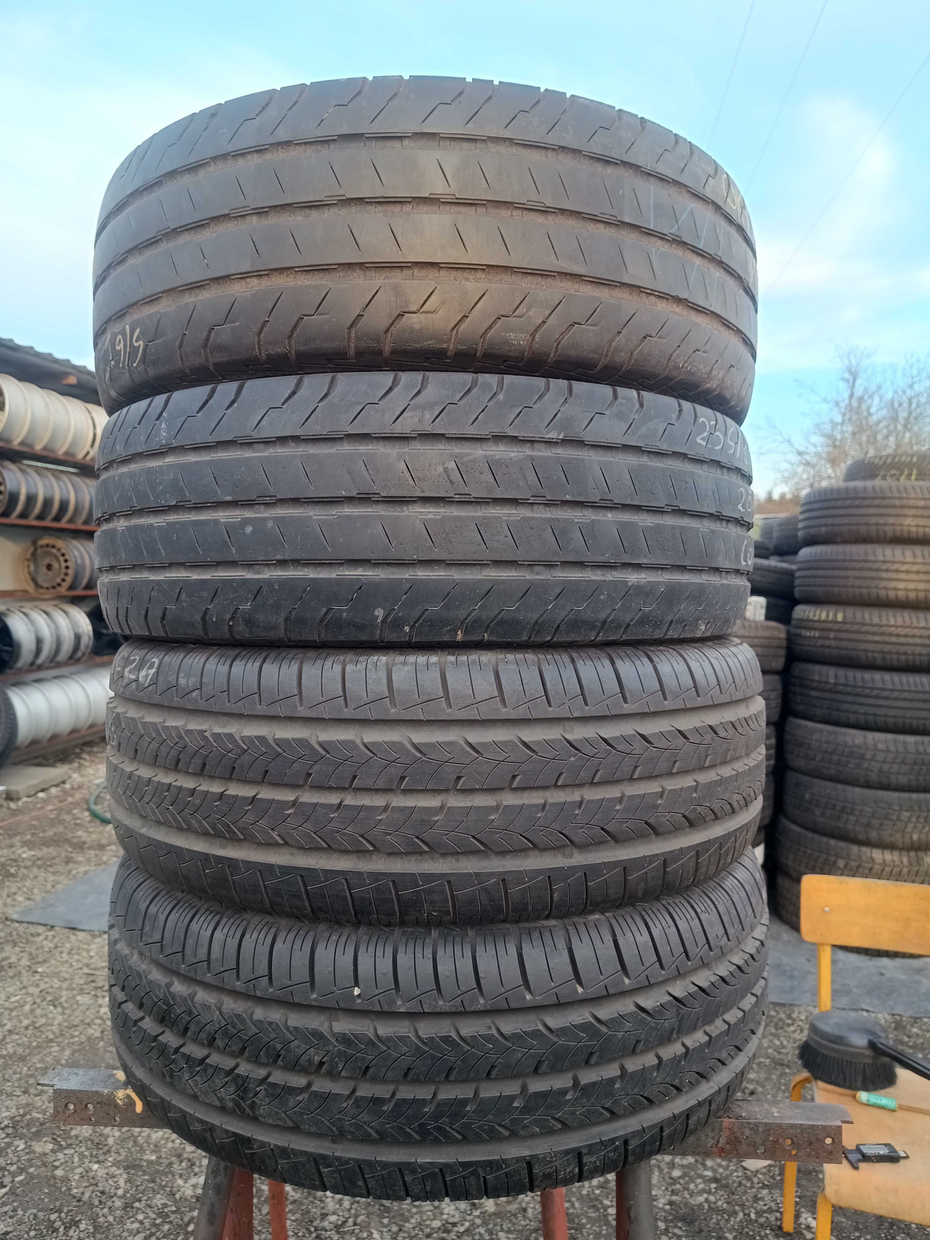 Opony letnie 235/65R16C