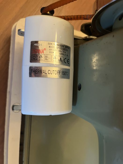 Maquina de costura Oliva