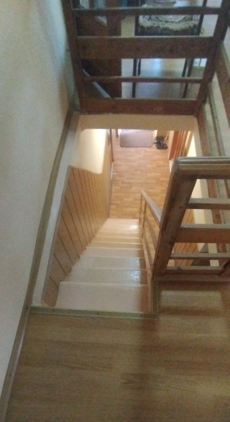 АН Продается 2 эт дом центр