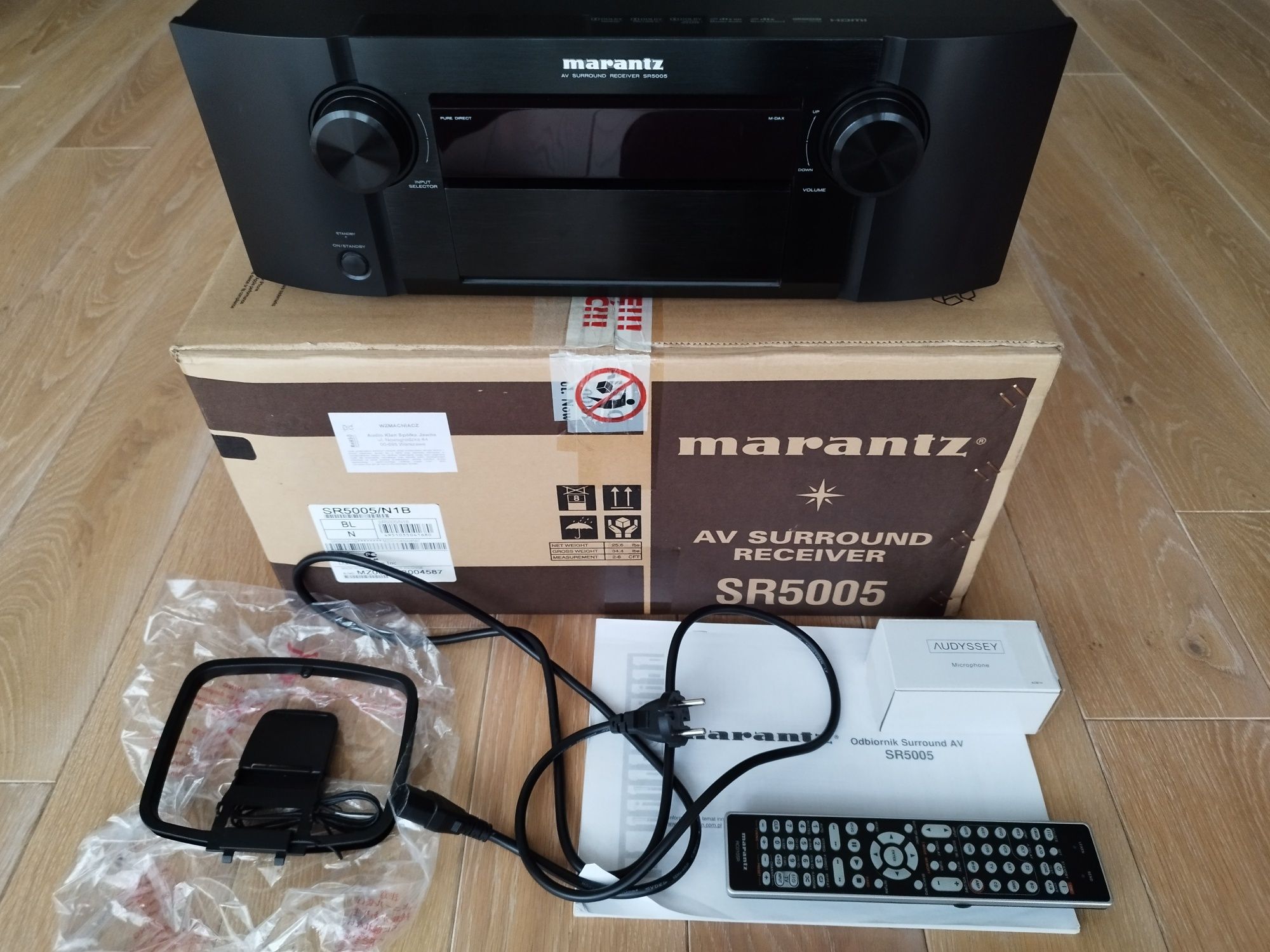 Amplituner Marantz SR5005 Black w idealnym stanie