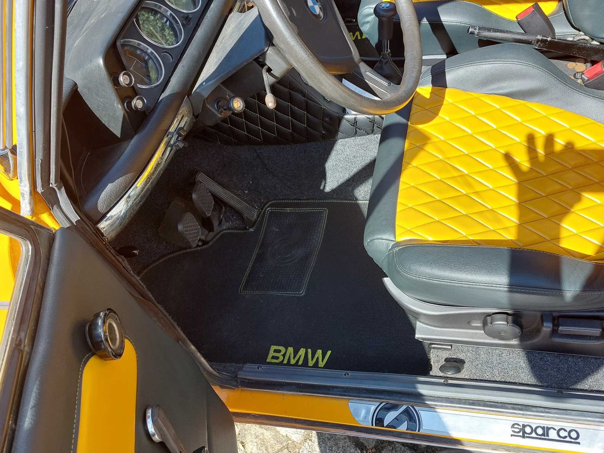 classico automovel BMW 02