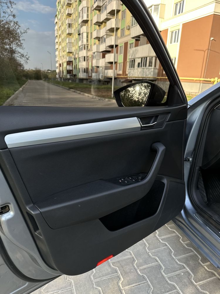 Skoda SUPERB III 2,0 2016рік