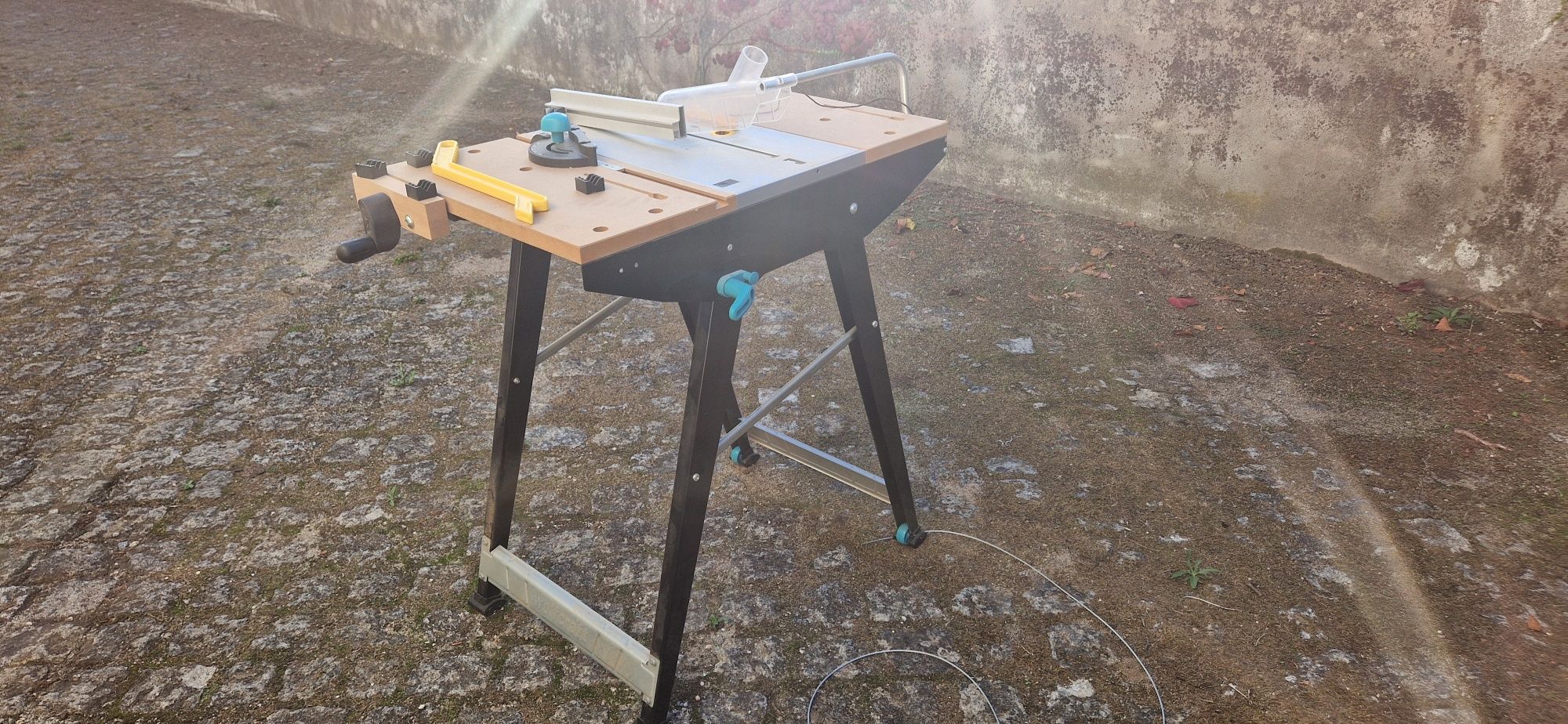 Bancada de trabalho desdobrável WOLFCRAFT MASTER CUT 1500