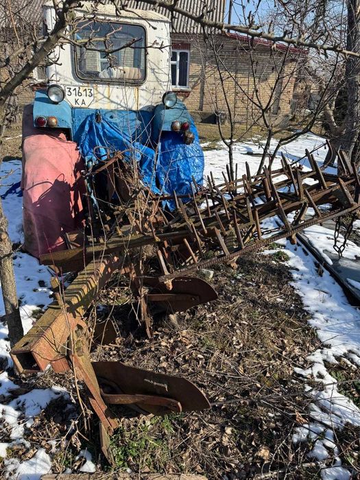 Продам трактор ЮМЗ 6 1984 рік з навісним в робочому стані