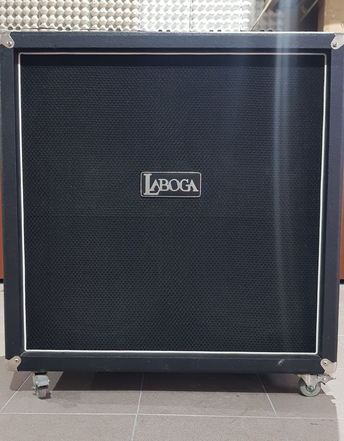Laboge 4 × 12.Celestion 60 ang.