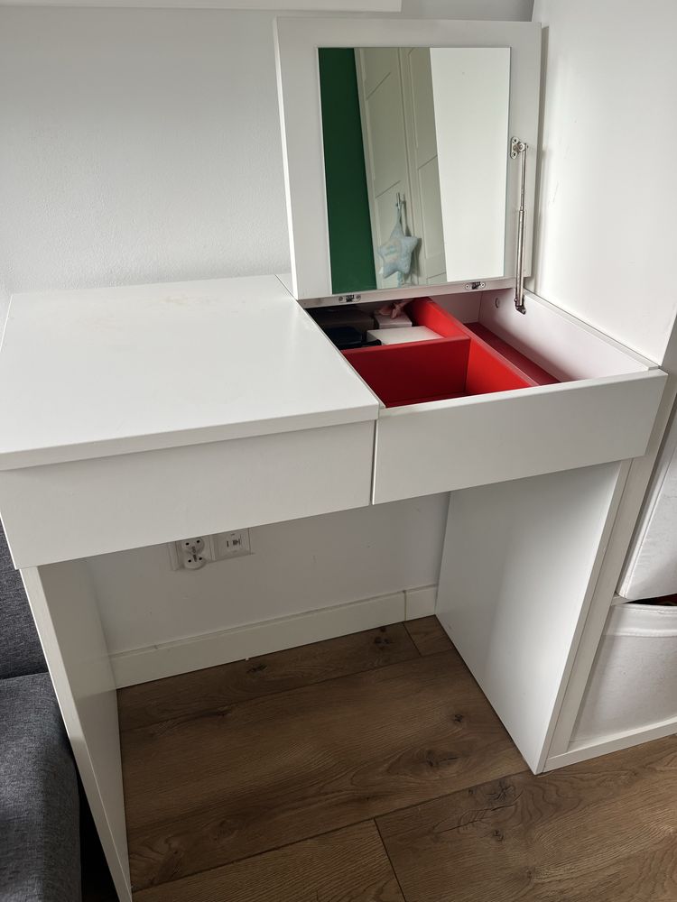 Brimnes ikea toaletka