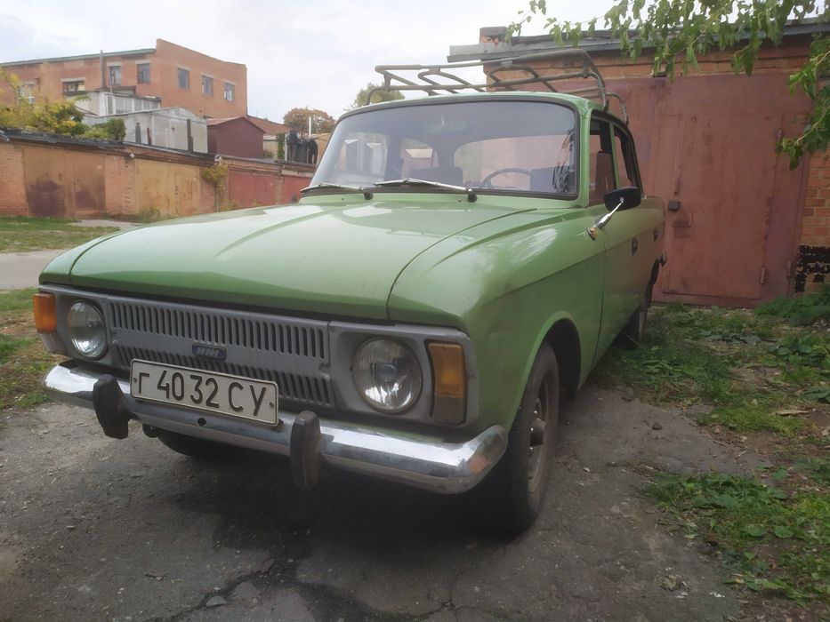 Москвич-412 ИЖ на ходу,газ/бензін, велика кількть запчастин в комплект