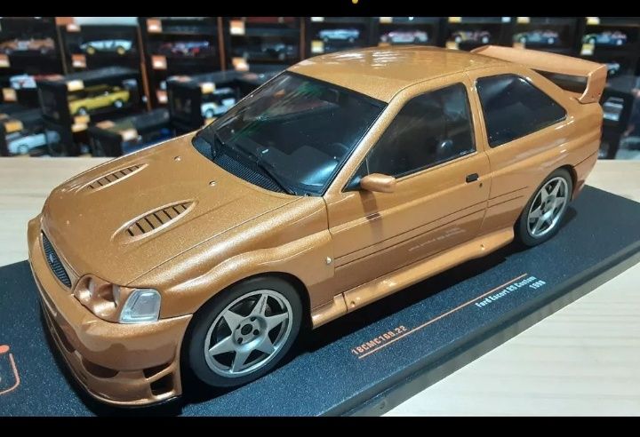Miniaturas de carros 1.18