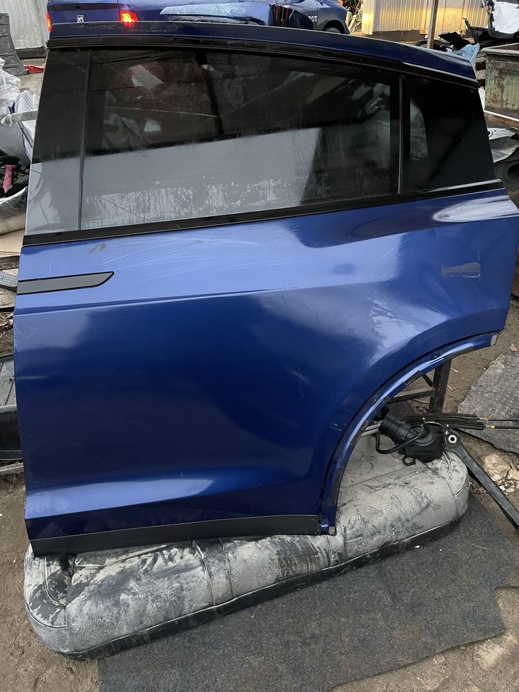 Двері перед зад Tesla Model X plaid 2022+++ зарчастини розбірка