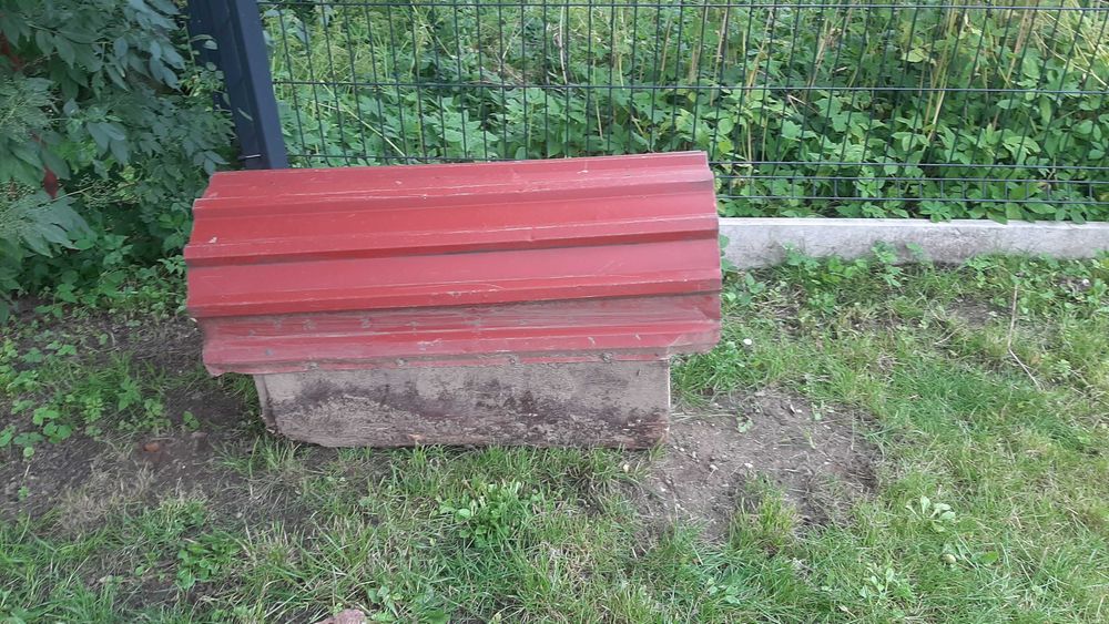 Buda dla psa do oddania