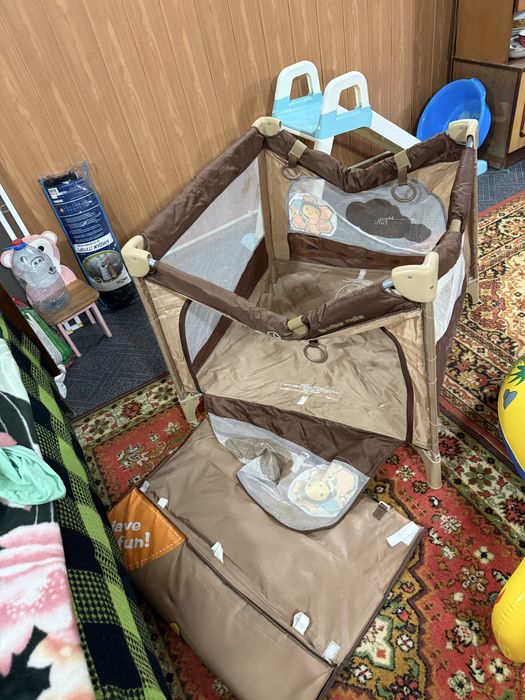 Манеж, кроватка дитяча