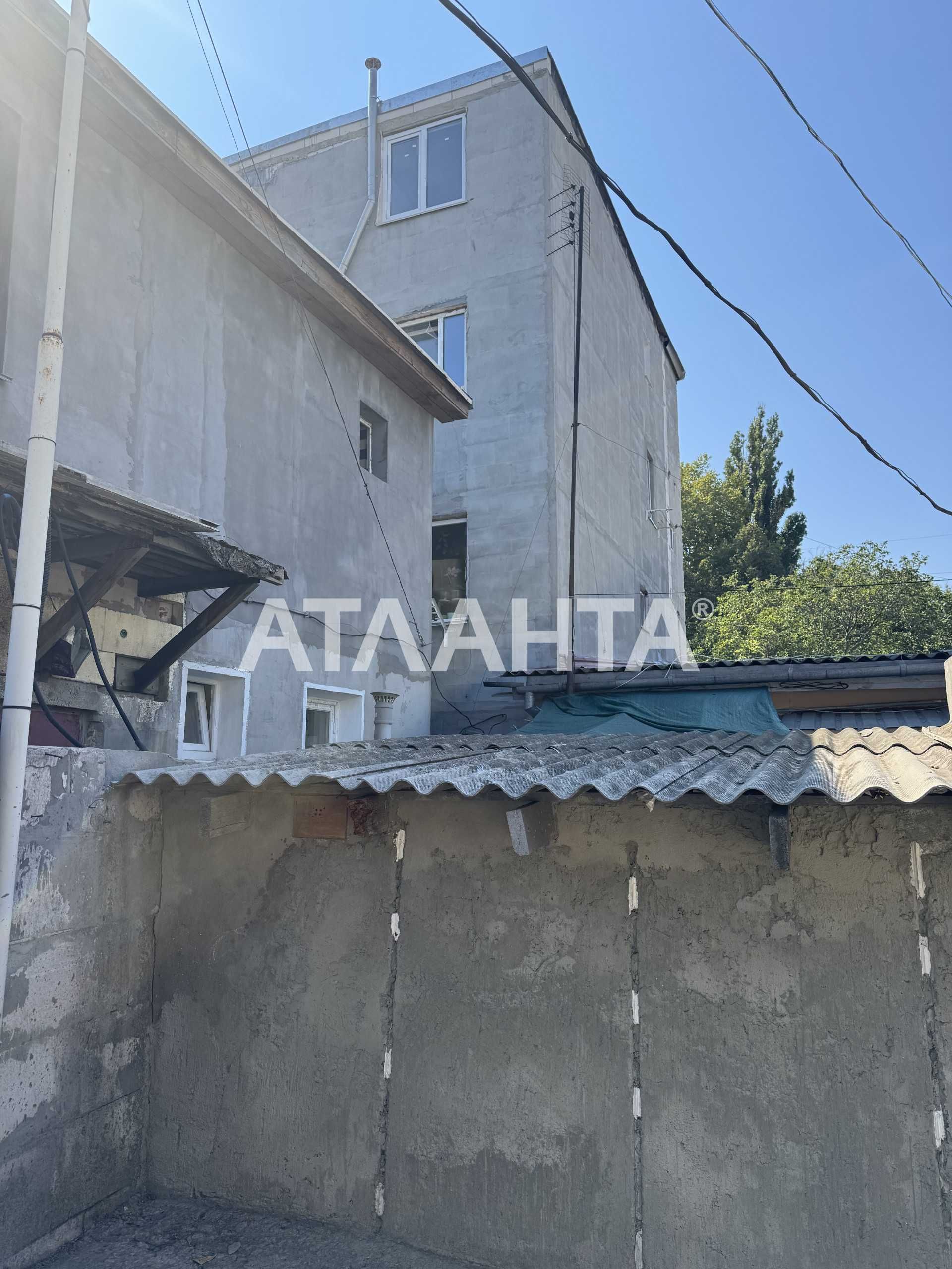 1 ком квартира 38 кв.м и 10 кухня