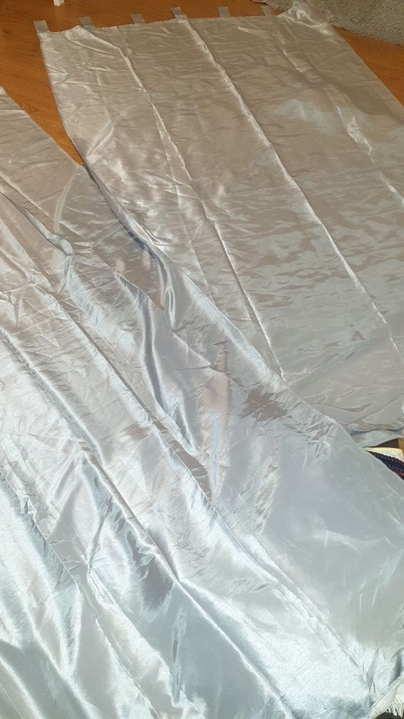 Zasłony szare srebrne 2.52 x  1.33 m  2 sztuki
