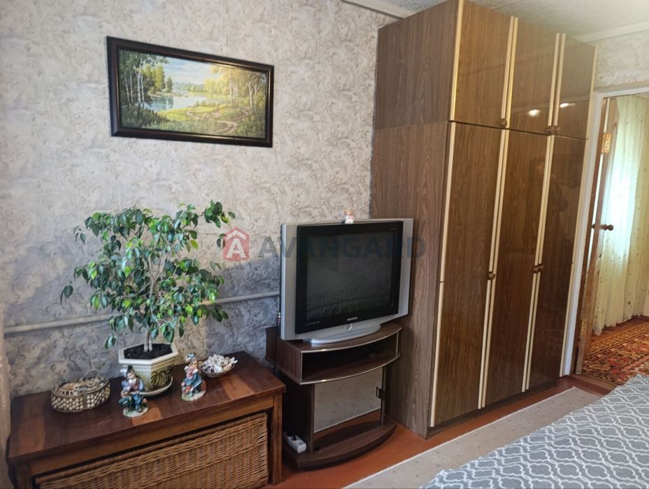 Продам частину будинку в центрі Бородинського (поряд із Сільпо)