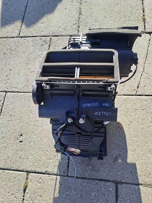 Ford Mondeo MK IV MK4 Liftback nagrzewnica dmuchawa
