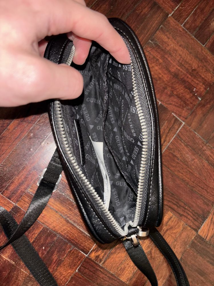 Bolsa preta nova da GUESS