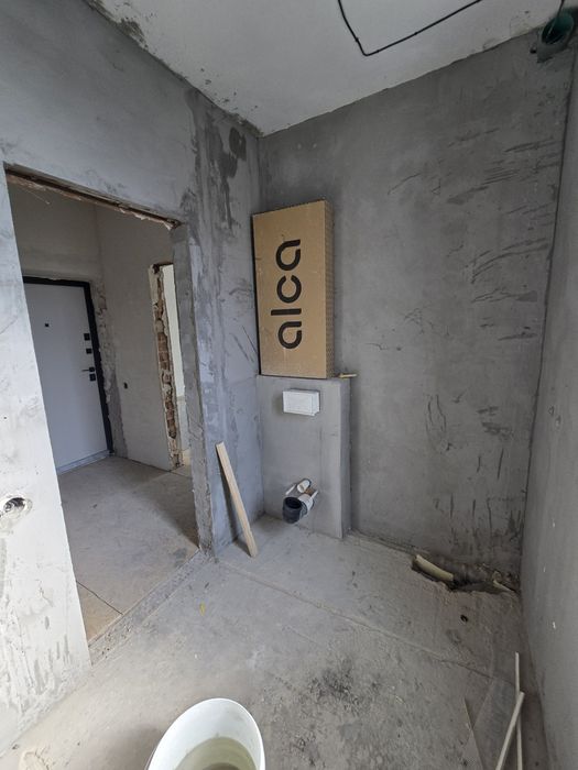 Продам квартиру з кладовою в центрі  міста