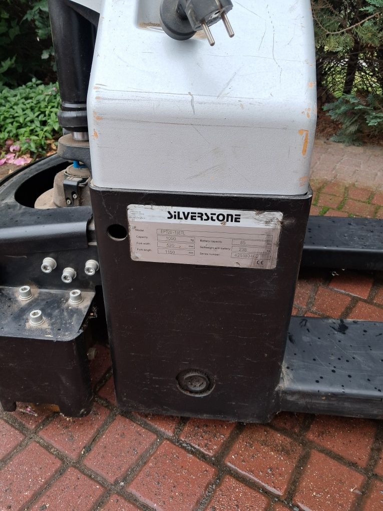 Paleciak elektryczny Silverstone