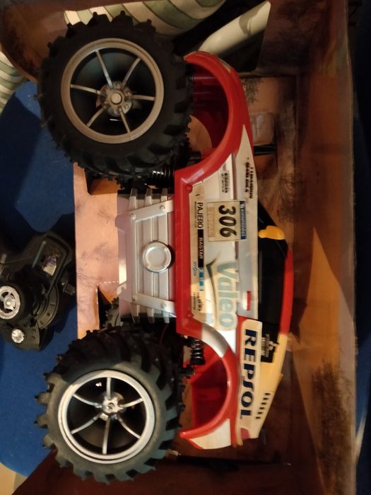 Carro telecomandado RC oficial Mitsubishi