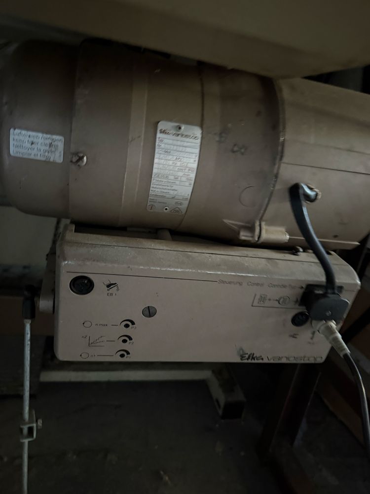 Швейна машина колонкова Pfaff 491