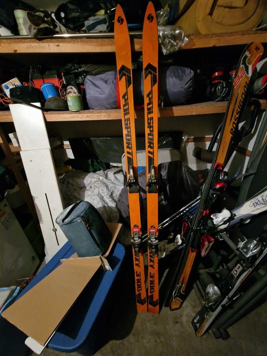 Polskie narty Polsport