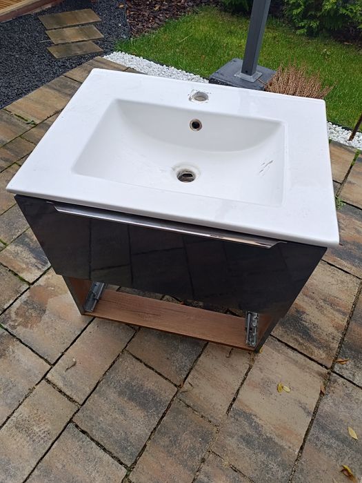 Szafka 60cm z umywalką