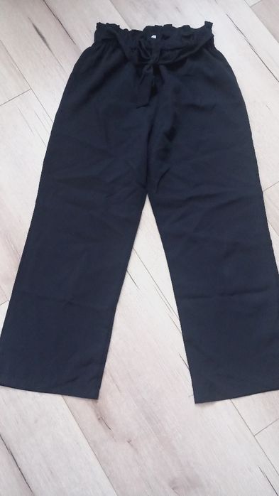 Spodnie z szeroką nogawką