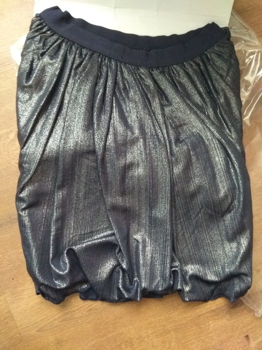 Okazja!!! Nowa spódniczka błyszcząca srebrna  128