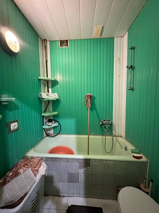 Продам 3-комн квартиру на Б.Хмельницкого, Молдаванка.