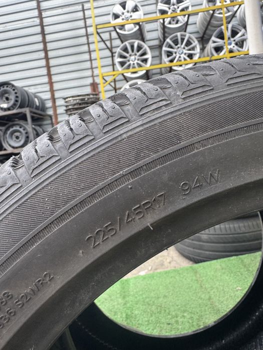 Шини Hankook 225/45r17 Пара зима склад б/у