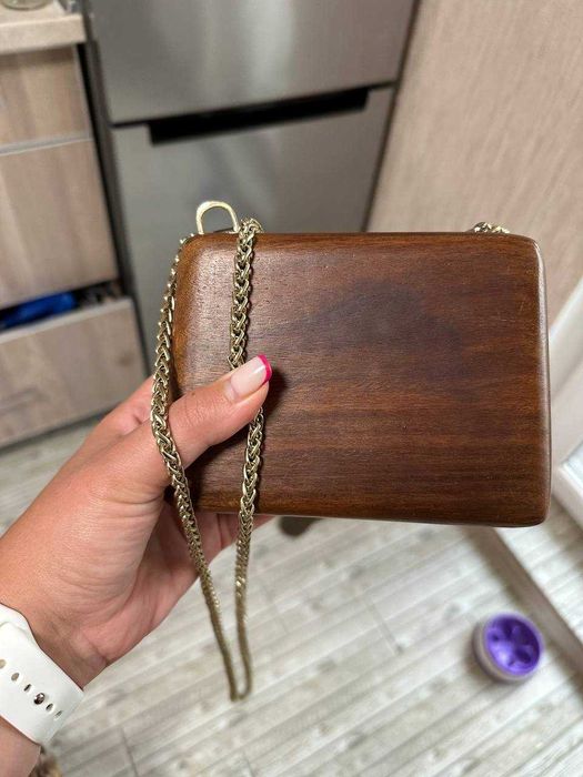 Продам Massimo Dutti клатч