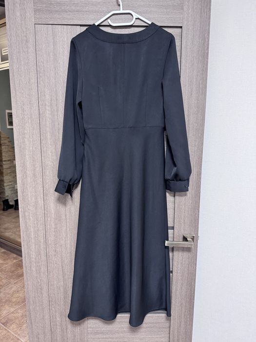 Елегантне плаття бренду Must Have