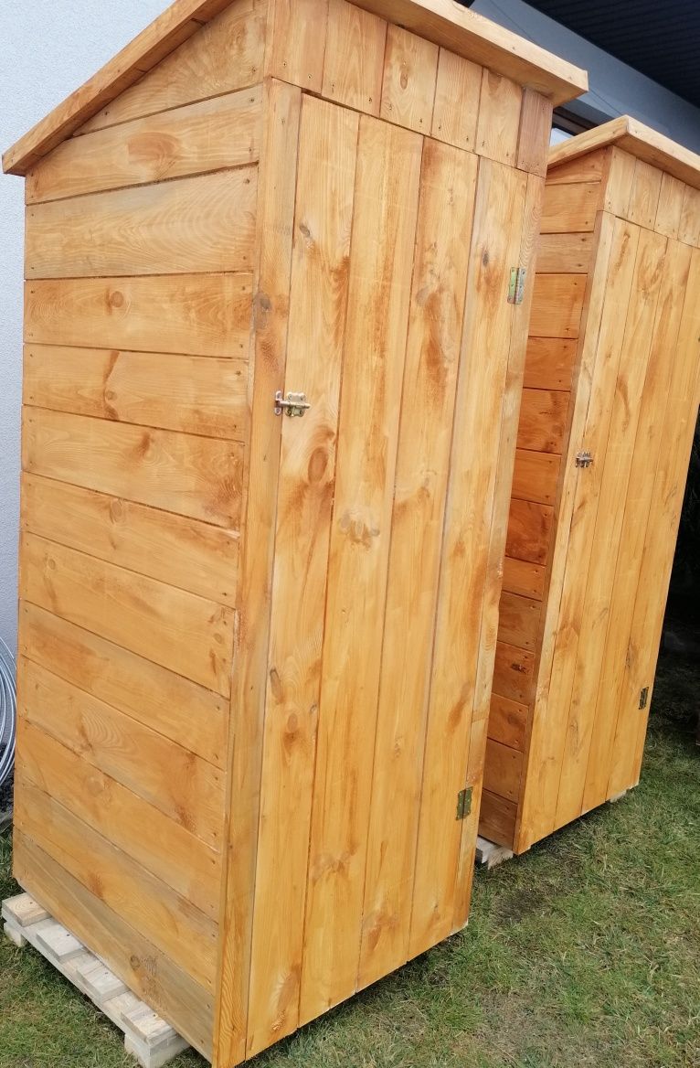 Toaleta drewniana, drewniana toaleta, drewniana toaleta na budowę