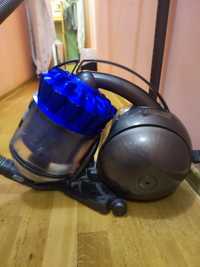 Продам пылесос Dyson ds37