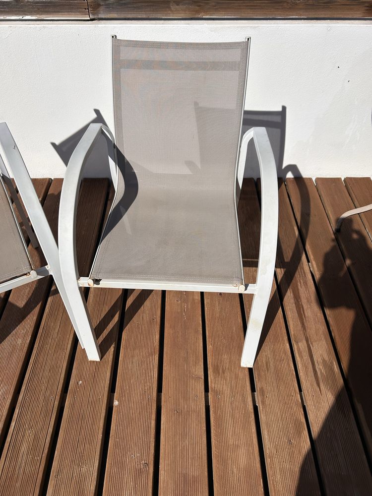 Mesa de Jardim com 4 Cadeiras
