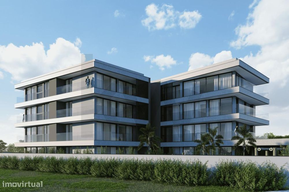 Apartamento T3 - 259m2 - Varanda - Condomínio Privado - S. Félix da Ma