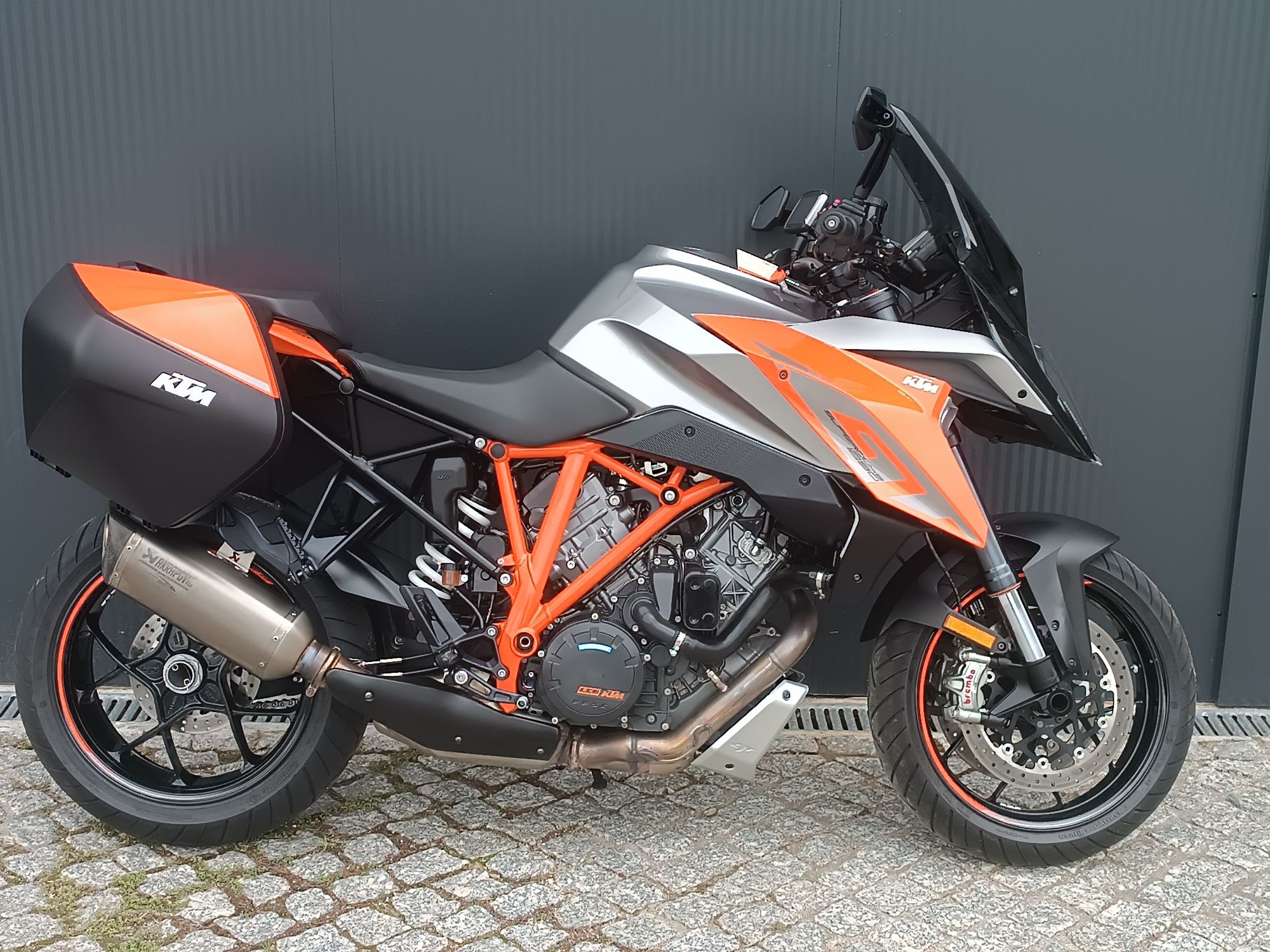 KTM 1290 superduke gt