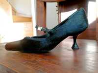 Sapatos de Pelo pretos 36