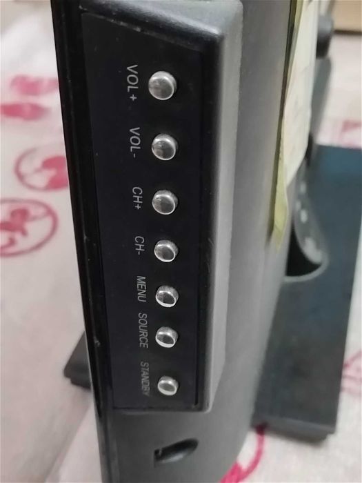 Монитор Saturn 15Led Tv Led152