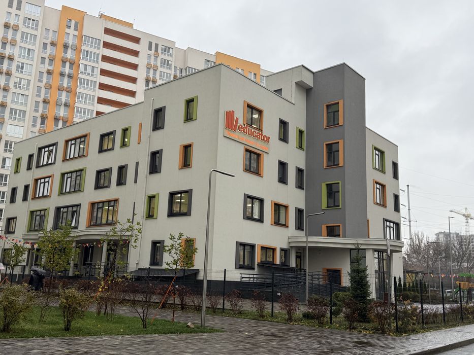 продаж квартири 2 кім. 67,4м 3пов. вул. Бердника 1 ЖК Нивки Парк