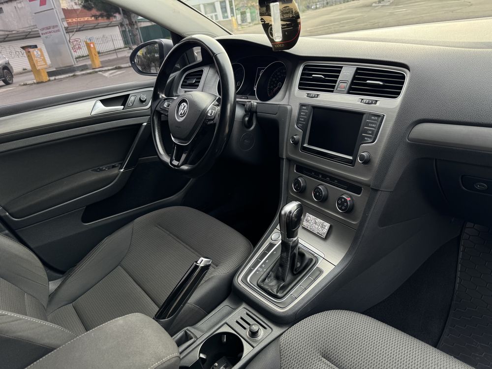 Volkswagen Golf 7 2.0 Disel. Автомат