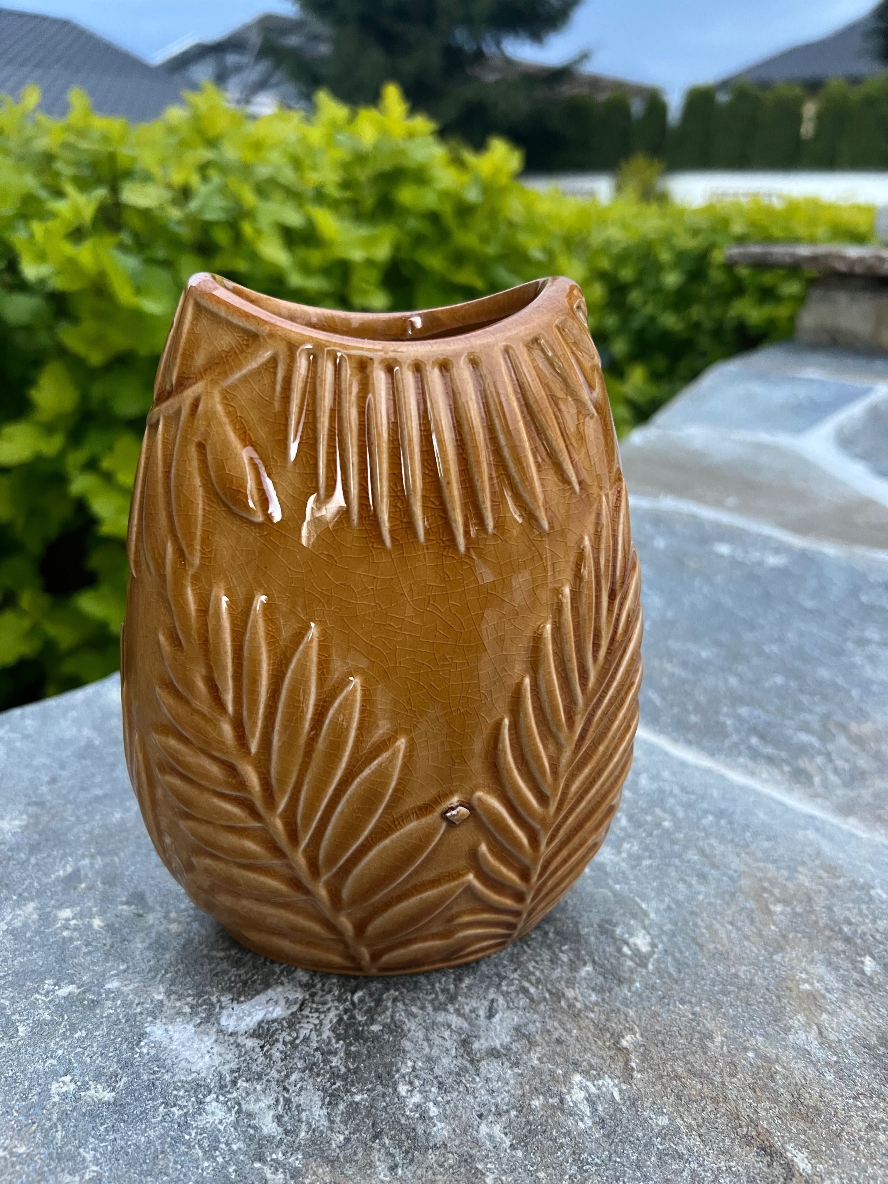 Ceramiczny wazonik