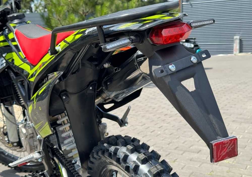Мотоцикл BSE J11 Enduro в мотосалонів з доставкою та гарантією якості!